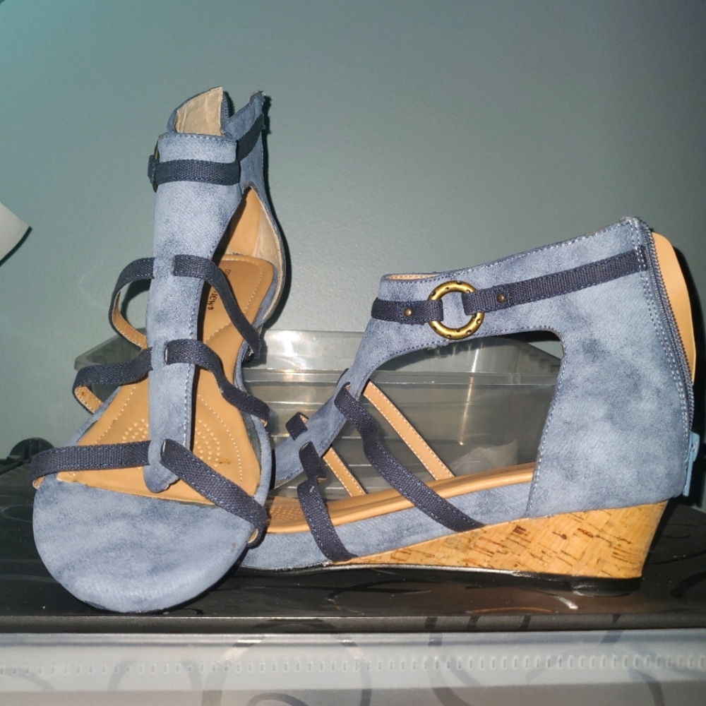 DENIM BLUE SANDALS WITH CORK WEDGE SIZE 12W by Comfortview